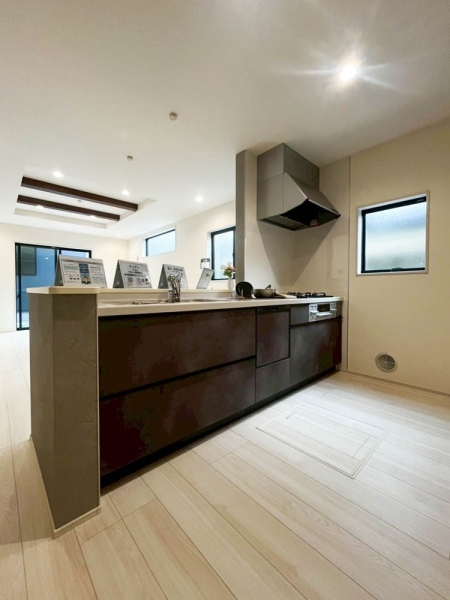 横浜市金沢区長浜２丁目　新築一戸建て