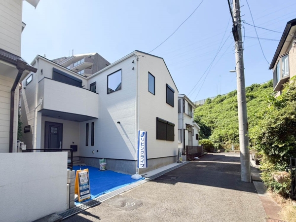 横浜市戸塚区戸塚町　新築一戸建て