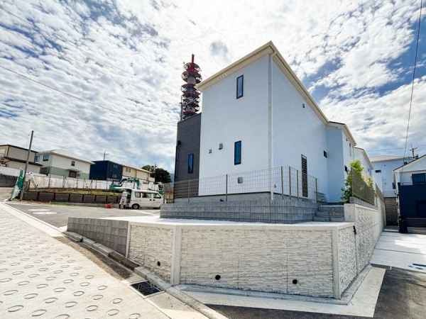 横浜市保土ケ谷区仏向町　新築一戸建て