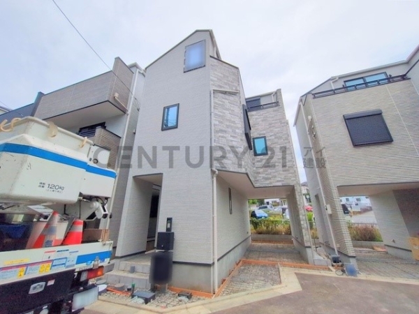 横浜市鶴見区馬場５丁目　新築一戸建て
