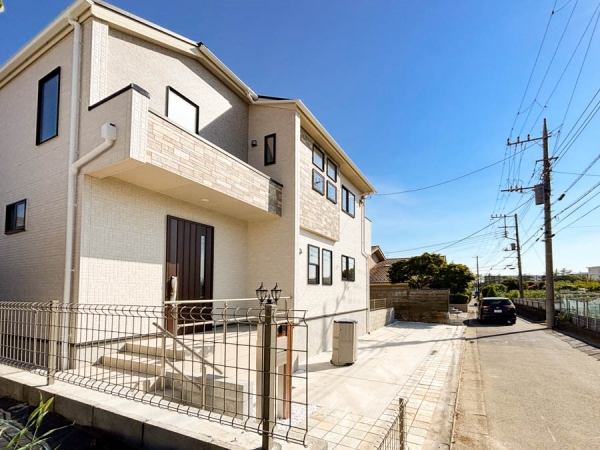 横浜市青葉区市ケ尾町　新築一戸建て