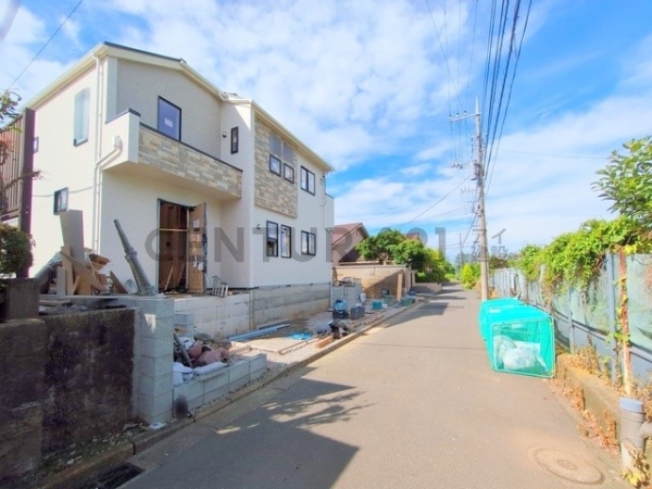 横浜市青葉区市ケ尾町　新築一戸建て