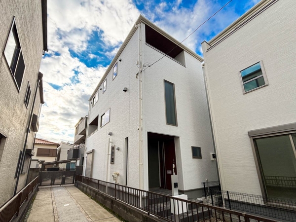 川崎市幸区戸手４丁目　新築一戸建て