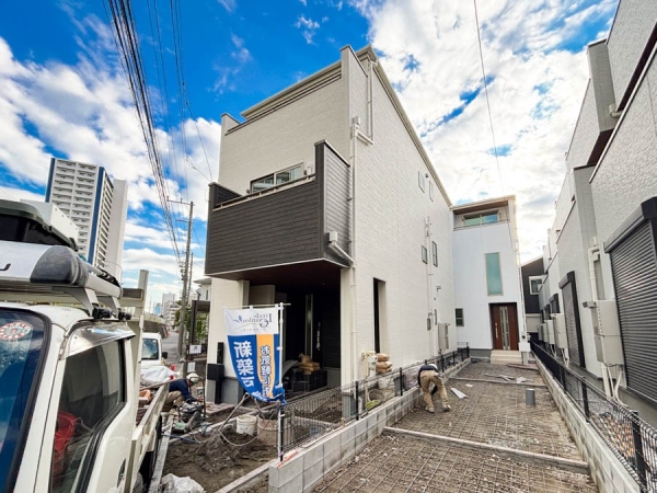 川崎市幸区戸手４丁目　新築一戸建て