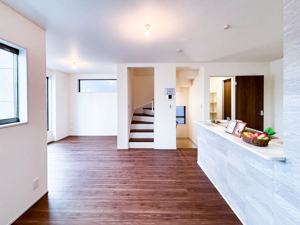 川崎市幸区戸手４丁目　新築一戸建て