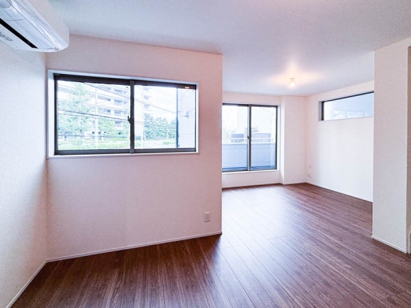 川崎市幸区戸手４丁目　新築一戸建て