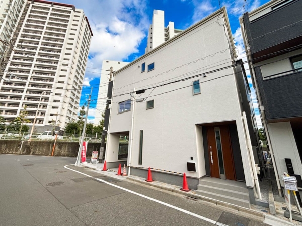 川崎市幸区戸手４丁目　新築一戸建て