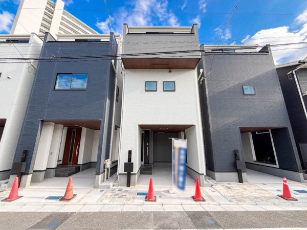 川崎市幸区戸手４丁目　新築一戸建て