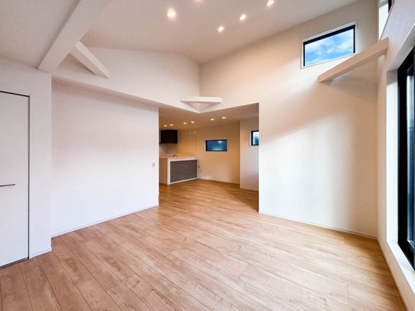 川崎市幸区古市場２丁目　新築一戸建て