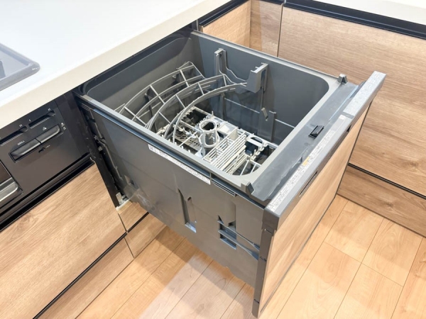 川崎市幸区古市場２丁目　新築一戸建て