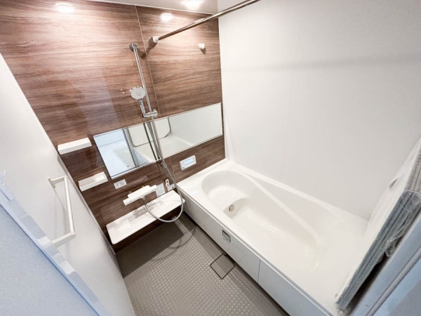 川崎市幸区古市場２丁目　新築一戸建て