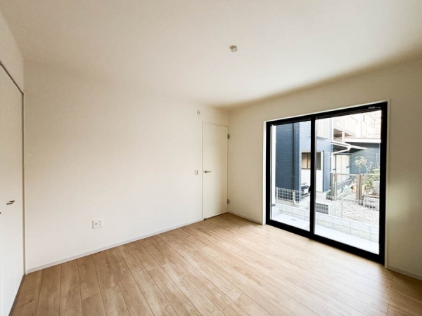 川崎市幸区古市場２丁目　新築一戸建て