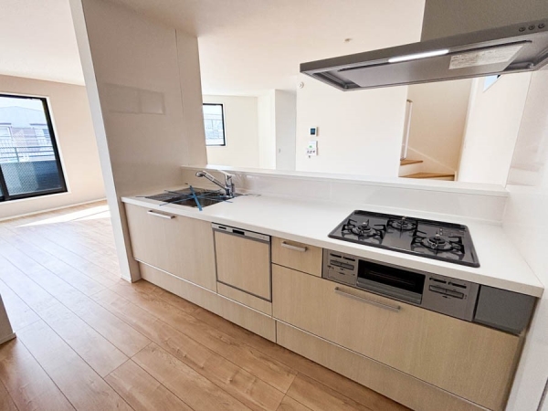 横浜市鶴見区駒岡4丁目 新築一戸建て(キッチン)