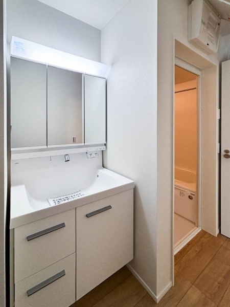 横浜市鶴見区駒岡4丁目 新築一戸建て(洗面台・洗面所)