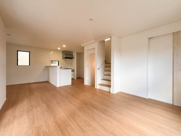 川崎市川崎区桜本２丁目　新築一戸建て