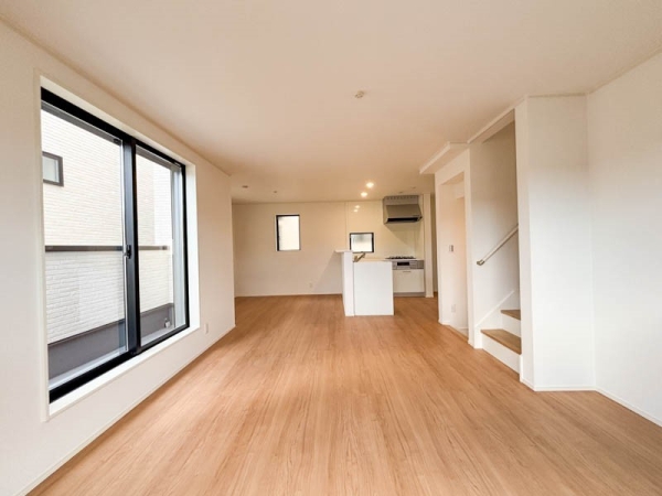 川崎市川崎区桜本２丁目　新築一戸建て