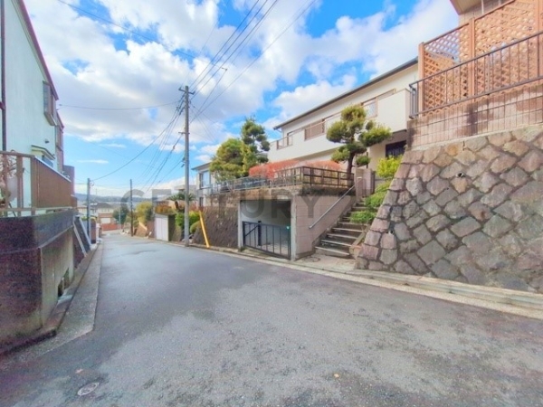 横浜市磯子区杉田９丁目の中古一戸建て