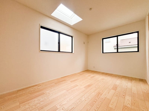 横浜市神奈川区六角橋４丁目　新築一戸建て