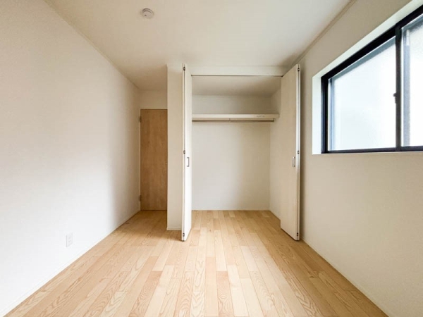 横浜市神奈川区六角橋４丁目　新築一戸建て