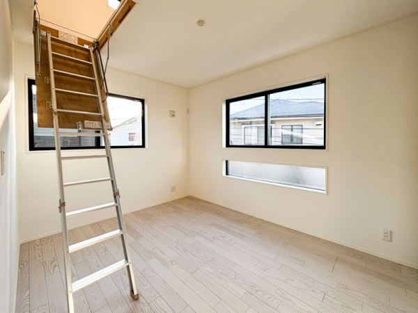 横浜市神奈川区六角橋４丁目　新築一戸建て