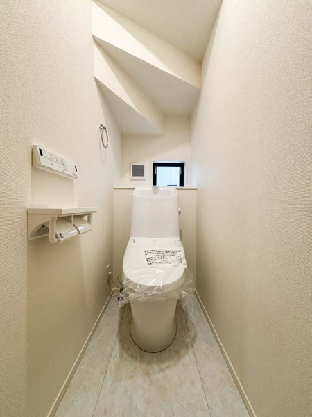 横浜市神奈川区六角橋４丁目　新築一戸建て