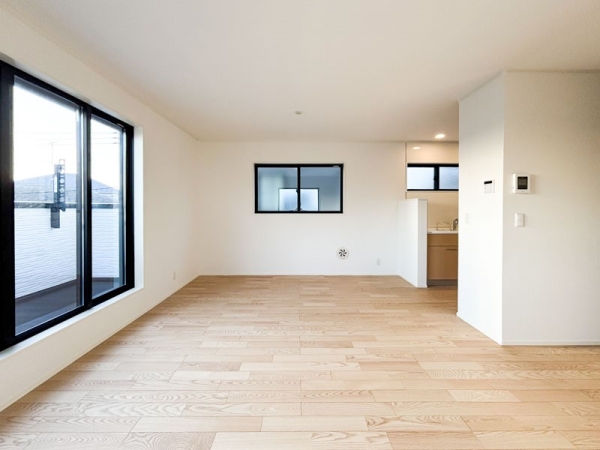 横浜市神奈川区六角橋４丁目　新築一戸建て