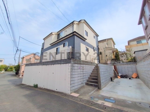 川崎市多摩区長尾７丁目　中古一戸建て