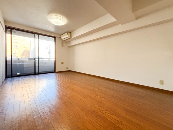 リベラル伊勢佐木町