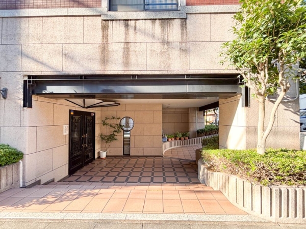 リベラル伊勢佐木町