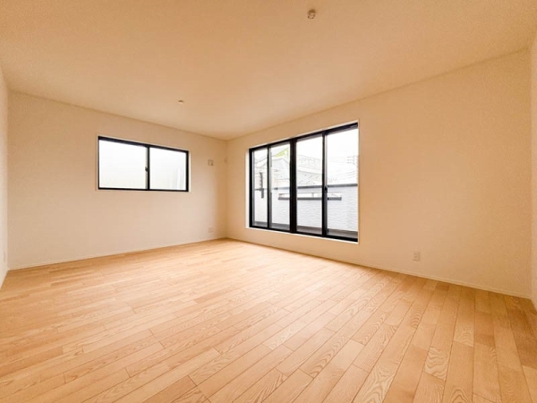 横浜市神奈川区六角橋４丁目　新築一戸建て