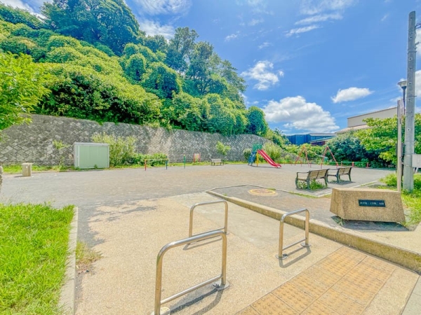 横浜市神奈川区西寺尾3丁目 新築一戸建て(西寺尾第二公園)