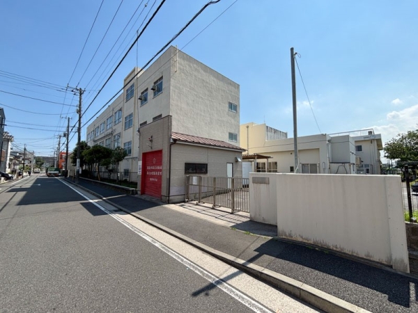 ヨコハマアイランドガーデン(横浜市立平安小学校)
