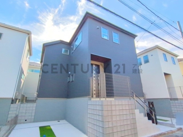 横浜市南区別所中里台　新築一戸建て