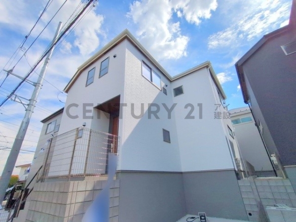 横浜市南区別所中里台　新築一戸建て