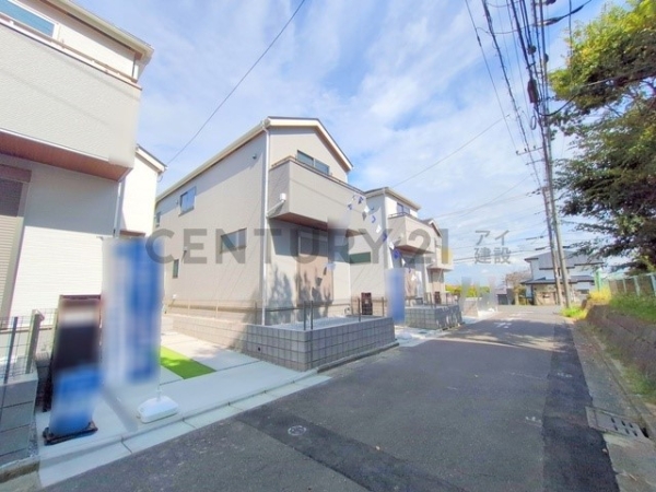 横浜市南区別所中里台　新築一戸建て