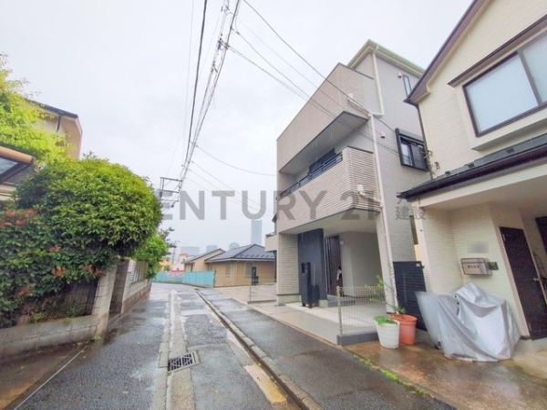 横浜市西区西戸部町１丁目　新築一戸建て