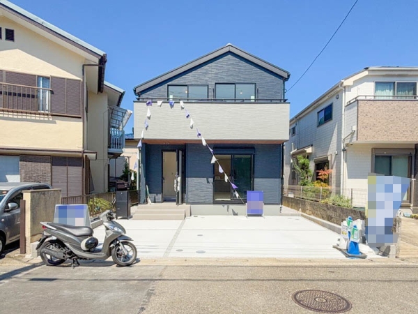 横浜市旭区白根８丁目　新築一戸建て