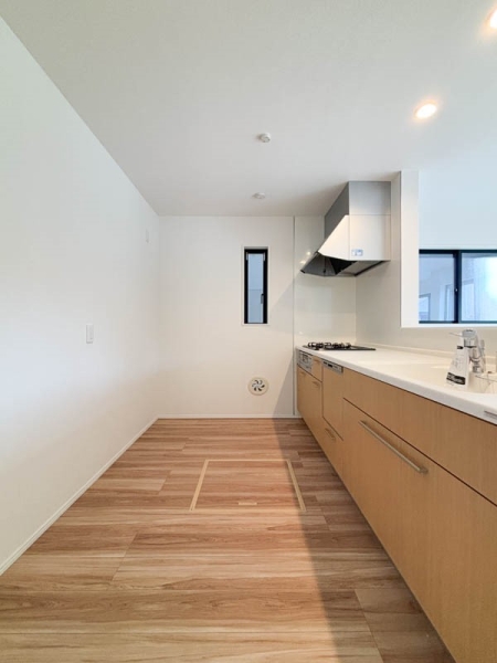 横浜市港南区日限山４丁目　新築一戸建て