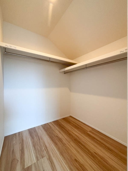 横浜市港南区日限山４丁目　新築一戸建て