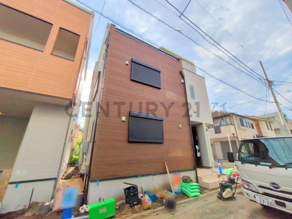 川崎市川崎区中島１丁目　新築一戸建て