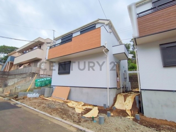 横浜市神奈川区白幡西町　新築一戸建て