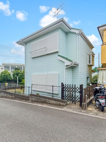 横浜市港南区芹が谷５丁目　中古一戸建て