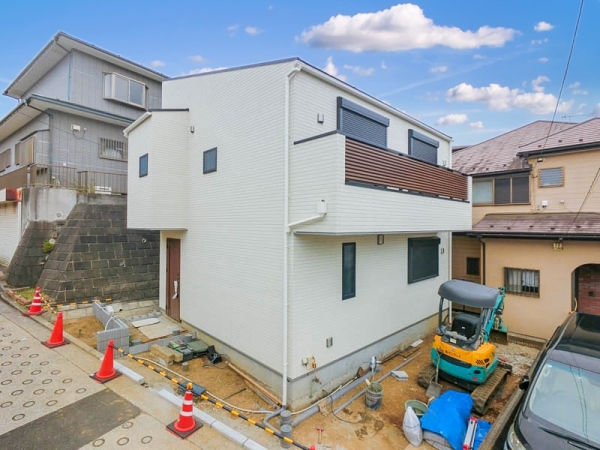 横浜市港南区芹が谷１丁目　新築一戸建て