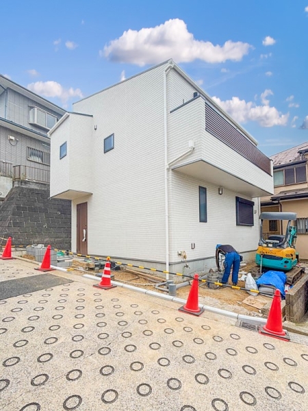 横浜市港南区芹が谷１丁目　新築一戸建て