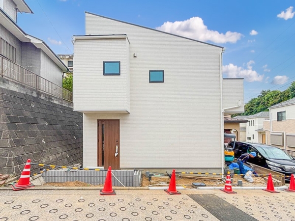横浜市港南区芹が谷１丁目　新築一戸建て