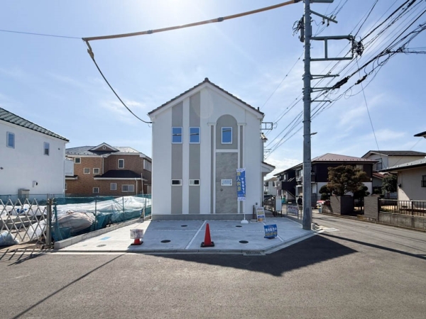 藤沢市高倉　新築一戸建て