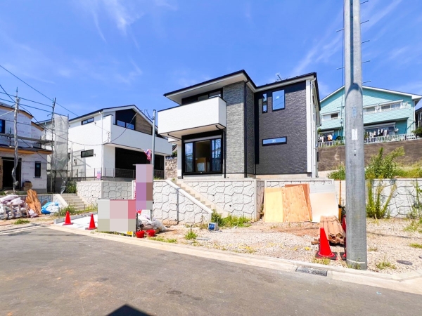 横浜市青葉区荏子田１丁目　新築一戸建て
