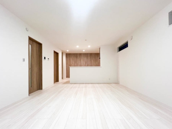 横浜市神奈川区斎藤分町　新築一戸建て