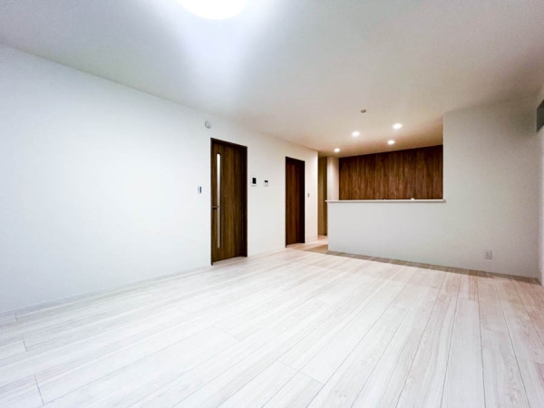 横浜市神奈川区斎藤分町　新築一戸建て