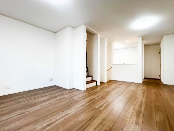 横浜市港北区小机町　新築一戸建て